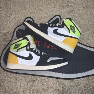 Jordan 1 Volt Gold